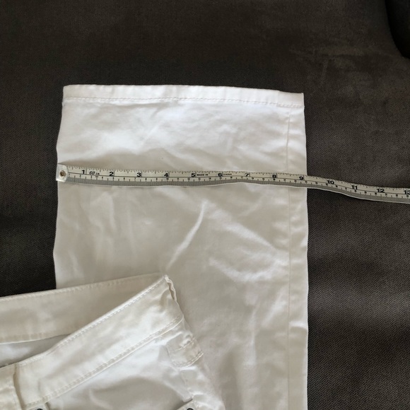 London Jean white jeans. Boot cut. Preowned. - Picture 11 of 16